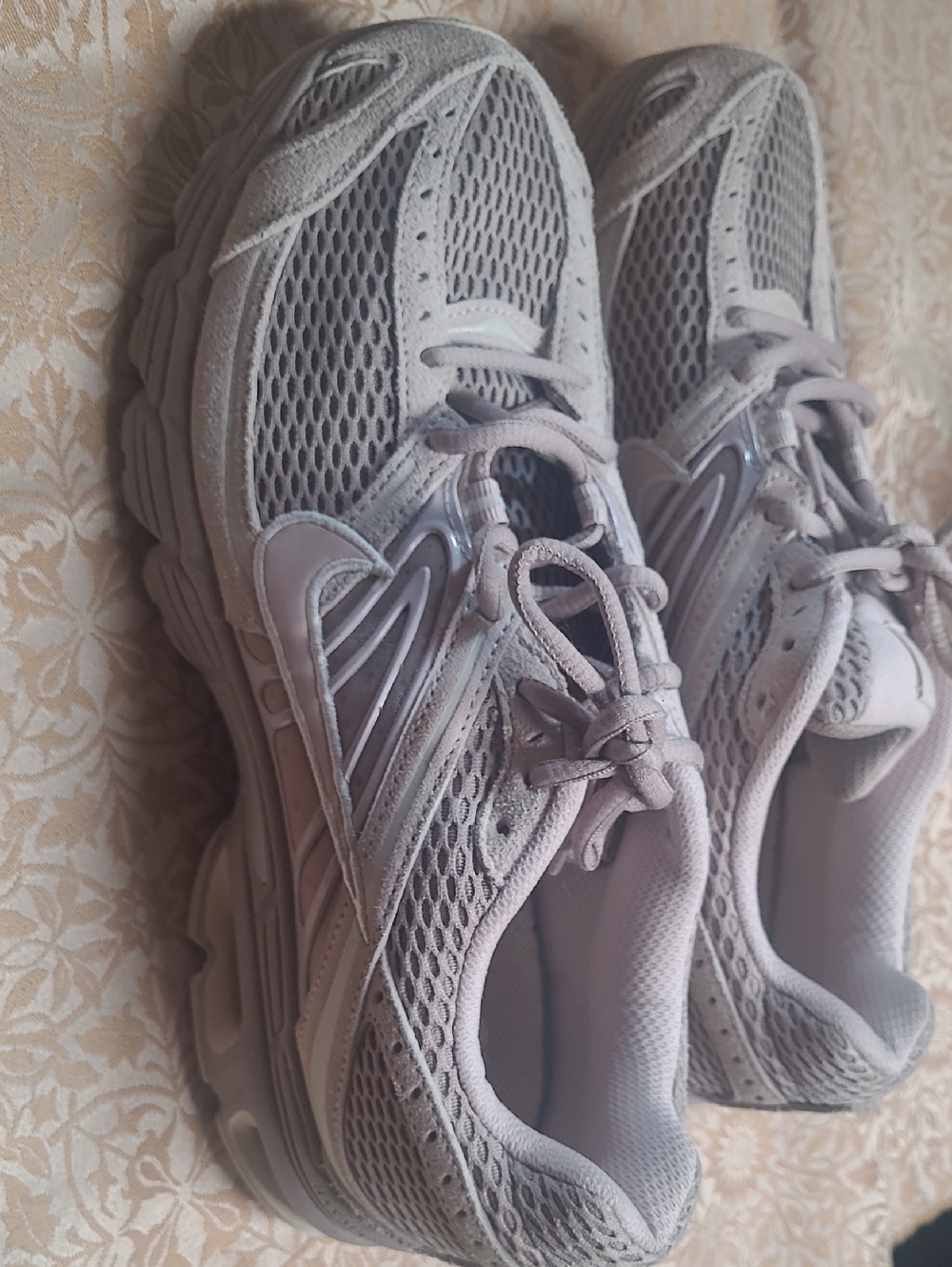 Nike Moto Wmns Light Tan Mesh Athletic Sneakers Size 11